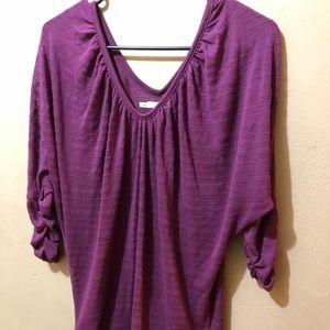 Maurices v-neck & backline fashion top